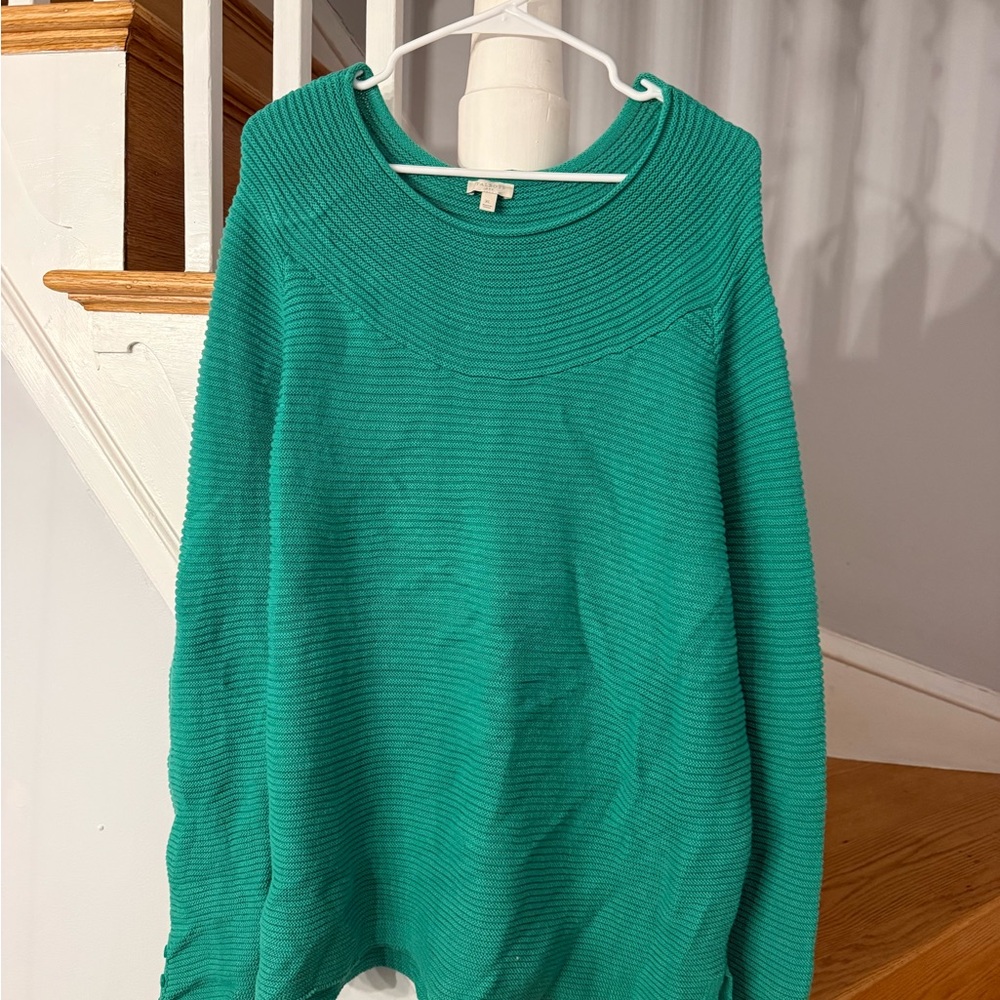 Women's Green Sweater